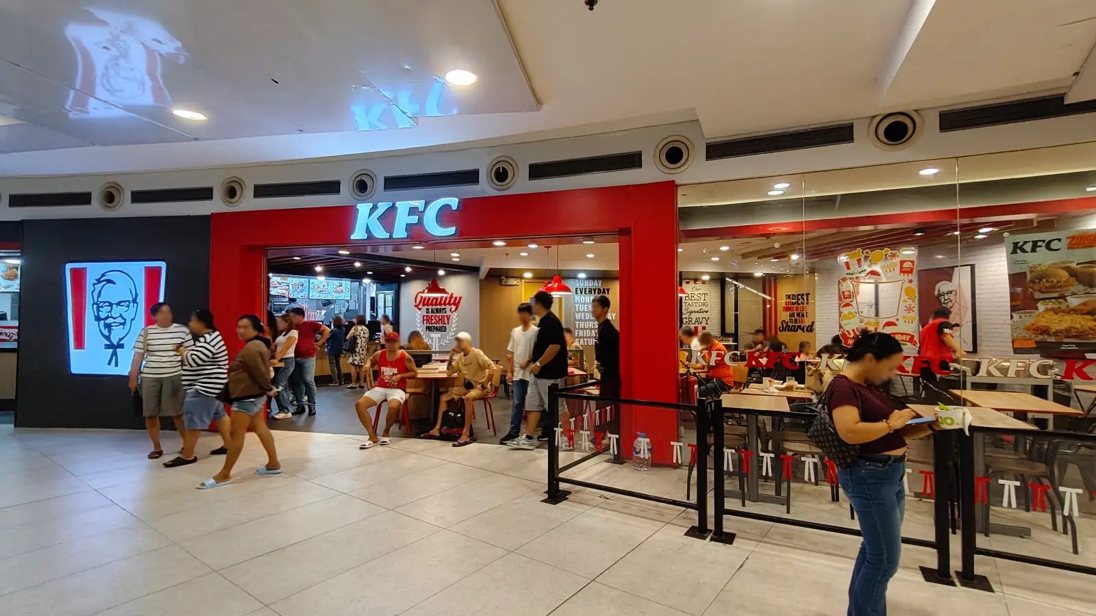 KFC in TriNoma